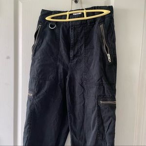 Aritzia TNA cargo pants, sz med
